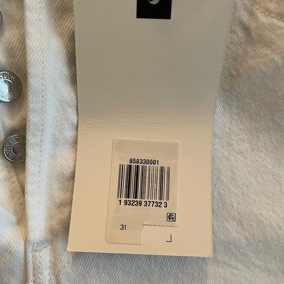 NWT Levi's 501 Ultra High-Rise Bermuda Shorts - Picture 7 of 8